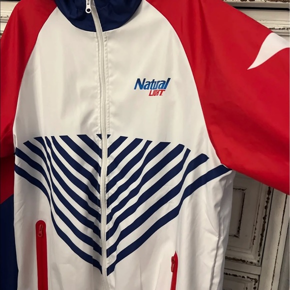 ❤️🤍💙 Men’s Windbreaker Size L Super nice in like new condition - Picture 8 of 14